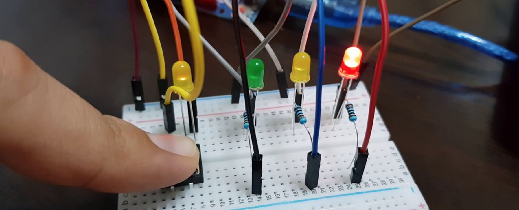 Construcción de una escultura LED controlada por arduino